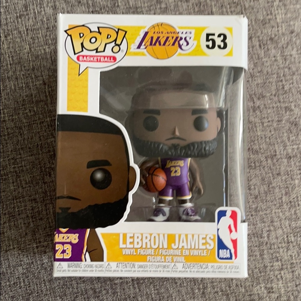 Pop funko NBA Los Angeles Lakers Lebron James 53
